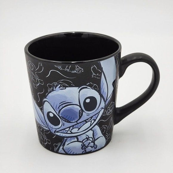 Taza negra de Stitch