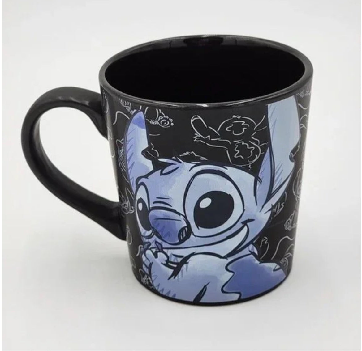 Taza negra de Stitch